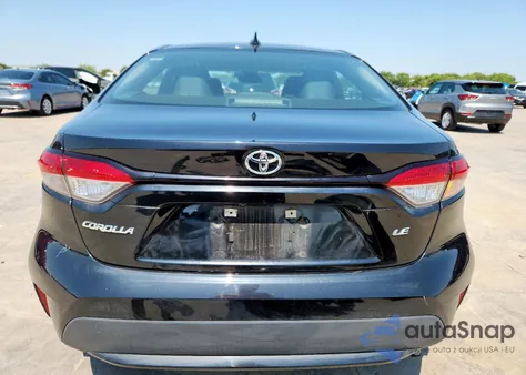 2022 Toyota Corolla Le z USA, uszkodzony, nr VIN 5YFEPMAE7NP305320